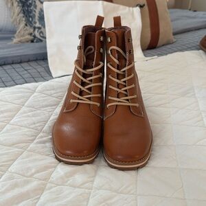 KORKS boots Chelsea Lace Up